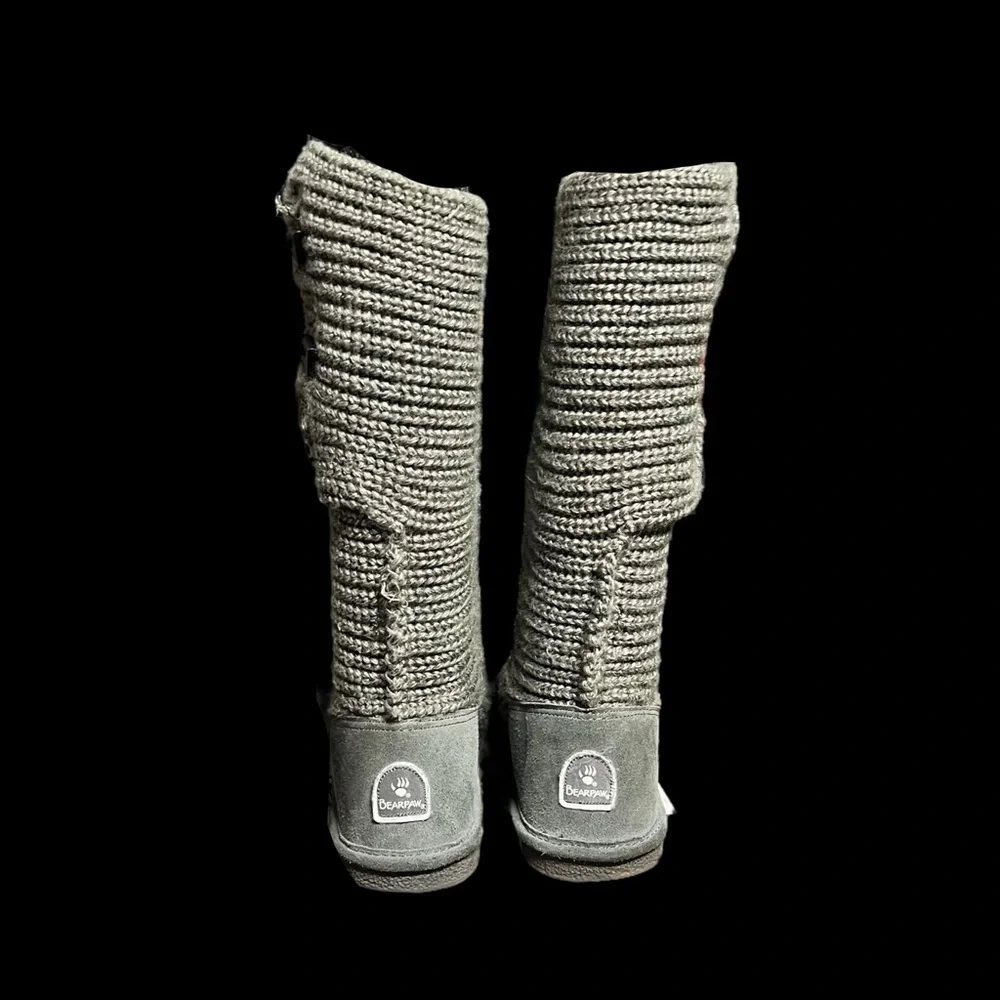 🌻Bearpaw Grey Tall (or Short) Comfortable Knit Outdoor Boots Women's Size 7
